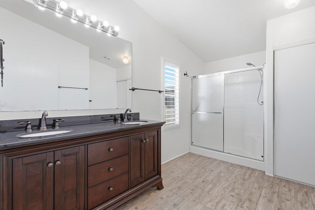 2113 Barrington Ln, Modesto, CA 95350