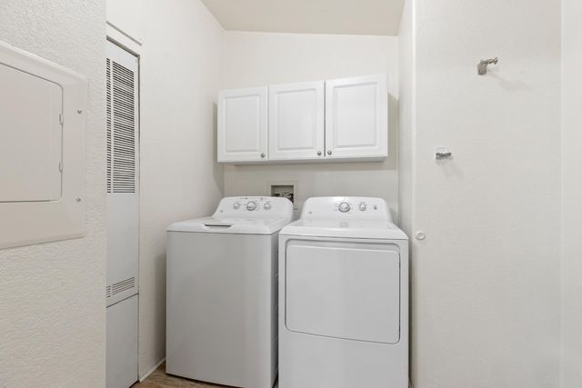 2113 Barrington Ln, Modesto, CA 95350