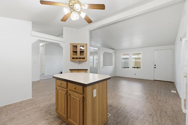 2113 Barrington Ln, Modesto, CA 95350