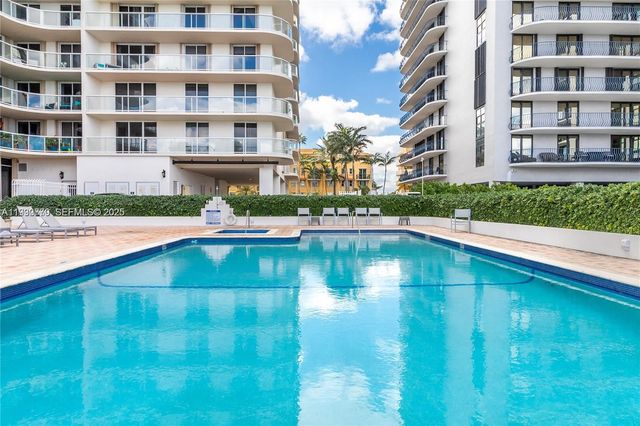 8855 Collins Ave 11C, Surfside, FL 33154