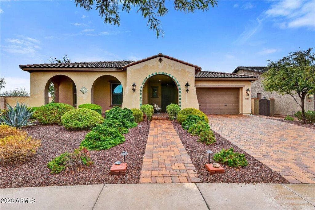 2261 N BEVERLY Place, Buckeye, AZ 85396