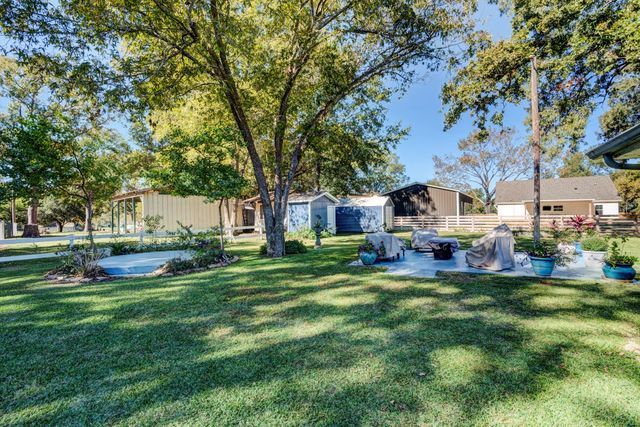 263 Miller Road, Livingston, TX 77351