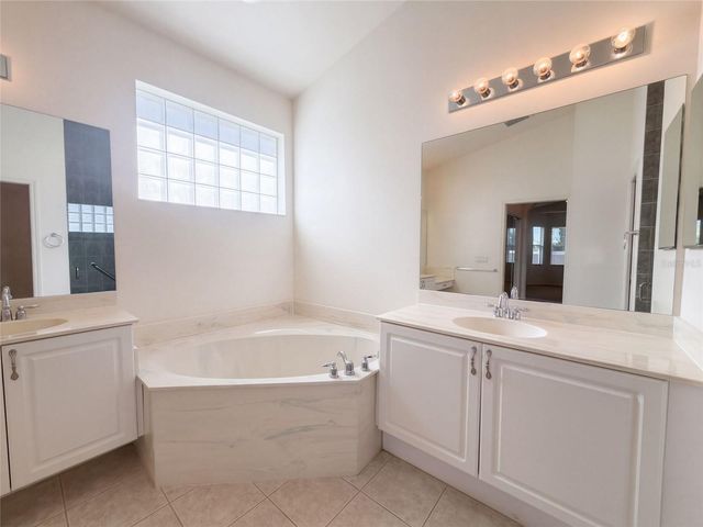 4223 63RD TERRACE E, Sarasota, FL 34243
