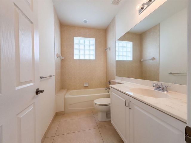 4223 63RD TERRACE E, Sarasota, FL 34243