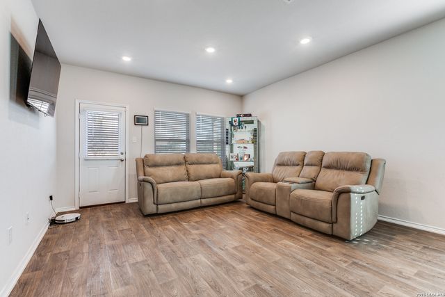 13811 siltstone, San Antonio, TX 78253