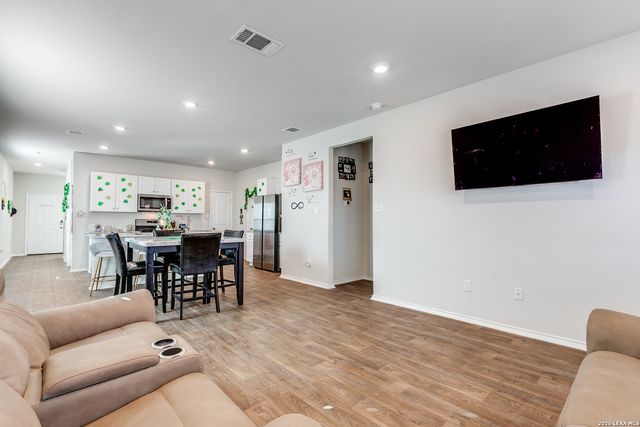 13811 siltstone, San Antonio, TX 78253