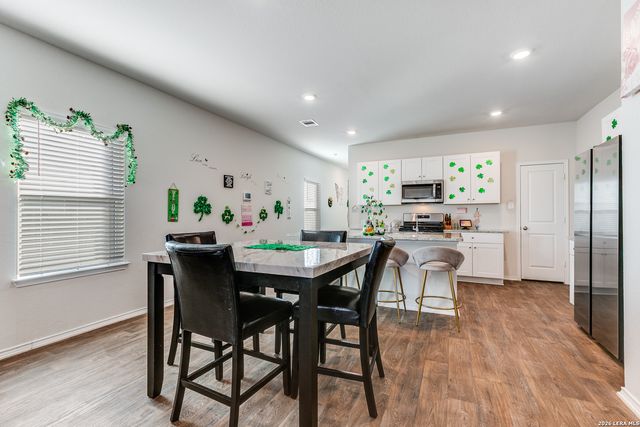 13811 siltstone, San Antonio, TX 78253