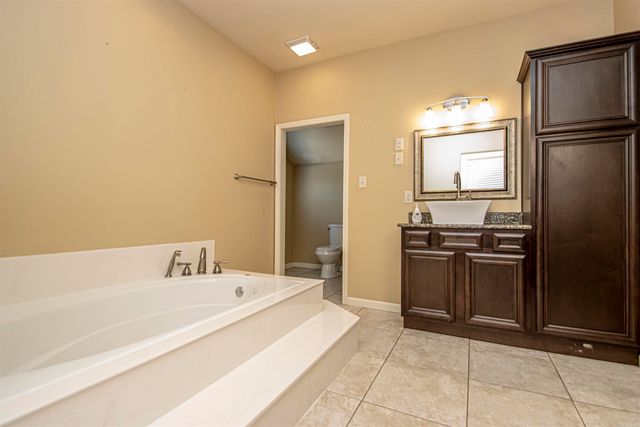 1201 W 35th Street, Little Rock, AR 72206