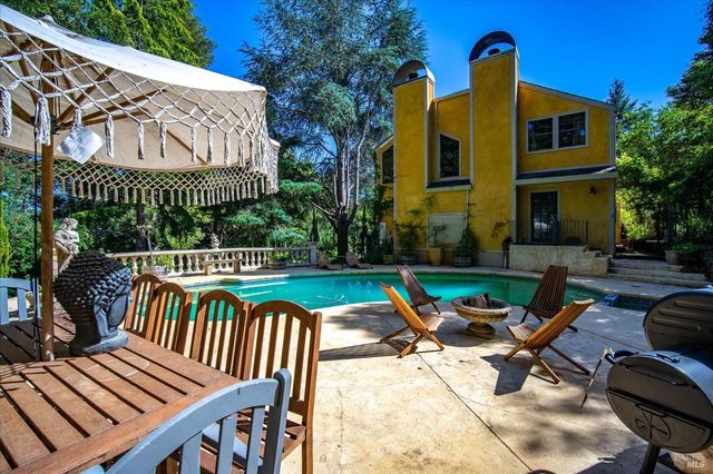 1412 Quail Ct, Santa Rosa, CA 95404