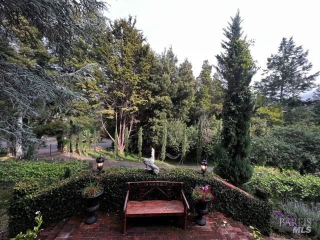 1412 Quail Ct, Santa Rosa, CA 95404