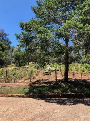 1412 Quail Ct, Santa Rosa, CA 95404