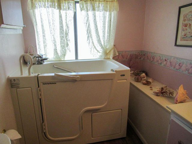 38521 Commons Valley Drive, Palm Desert, CA 92260