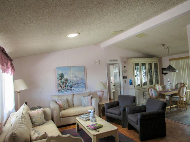 38521 Commons Valley Drive, Palm Desert, CA 92260