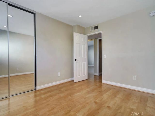 18350 Hatteras 123, Tarzana, CA 91356