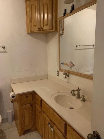 3610 S HARRISON Street, Amarillo, TX 79110