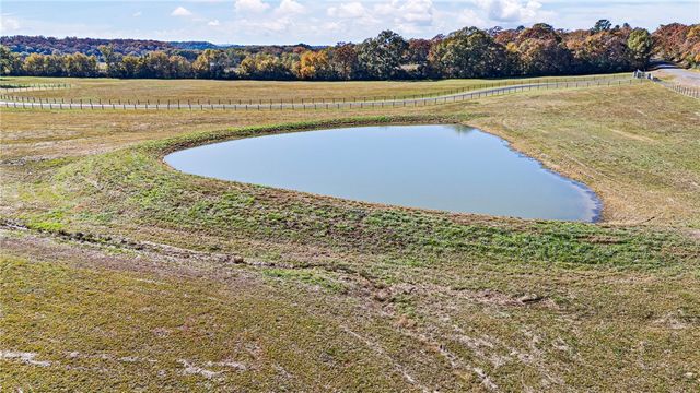 2365 W Gum Log Road, Russellville, AR 72802