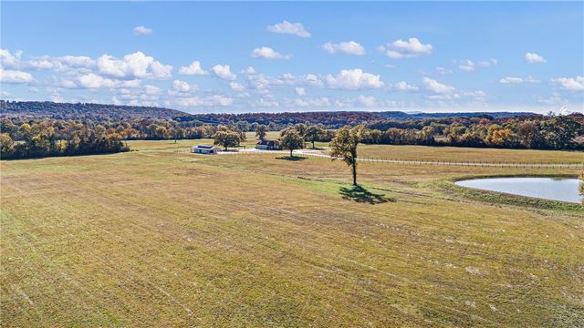 2365 W Gum Log Road, Russellville, AR 72802