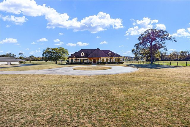 2365 W Gum Log Road, Russellville, AR 72802