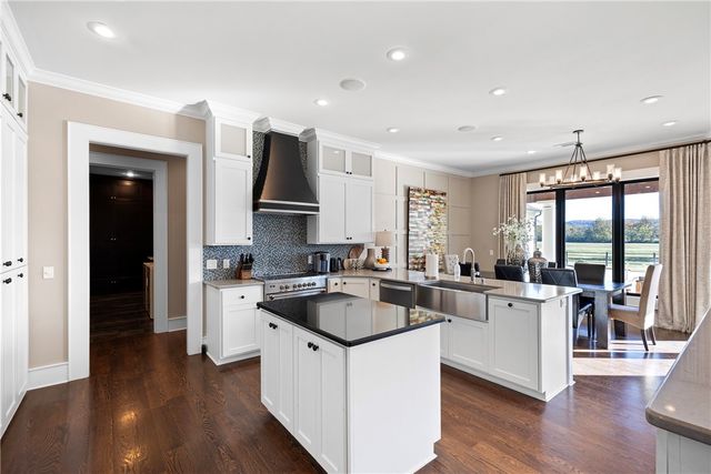 2365 W Gum Log Road, Russellville, AR 72802