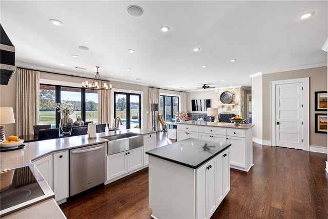 2365 W Gum Log Road, Russellville, AR 72802