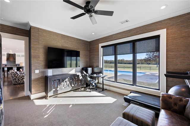 2365 W Gum Log Road, Russellville, AR 72802