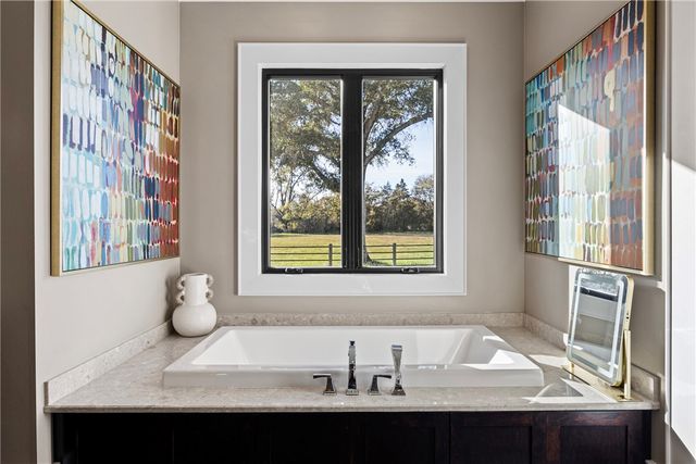 2365 W Gum Log Road, Russellville, AR 72802