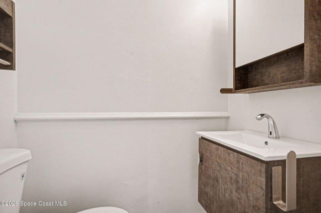 930 S Colonial Court 119, Indian Harbour Beach, FL 32937