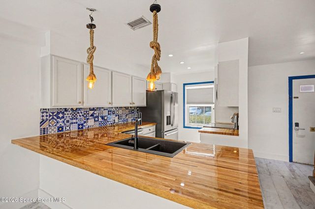 930 S Colonial Court 119, Indian Harbour Beach, FL 32937