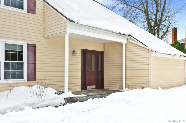 1325 Quarry Drive, Mohegan Lake, NY 10547