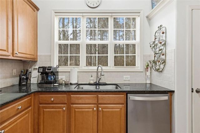 231 Villa Creek Parkway, Canton, GA 30114