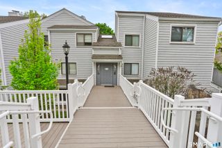 22 Rowayton Woods Drive 22, Norwalk, CT 06854