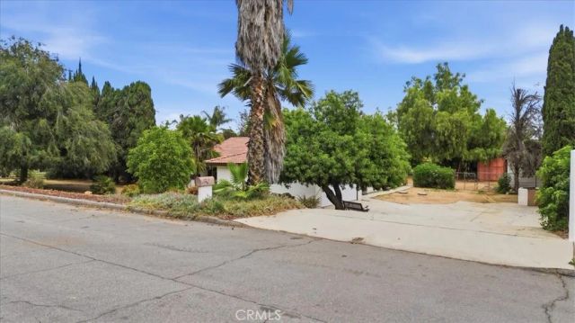 16430 Everetts, Riverside, CA 92504