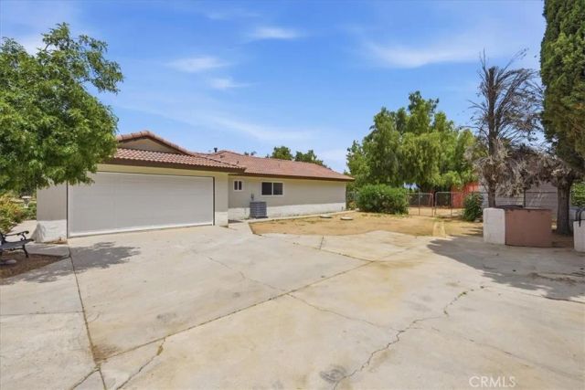 16430 Everetts, Riverside, CA 92504