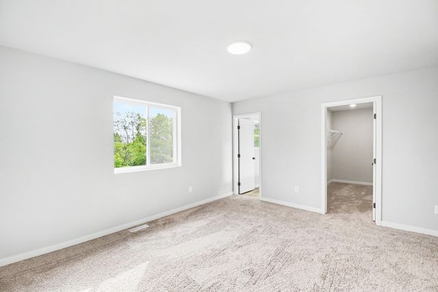 5550 Mammoth Drive Se, Caledonia Twp, MI 49316