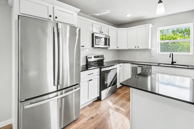 5550 Mammoth Drive Se, Caledonia Twp, MI 49316