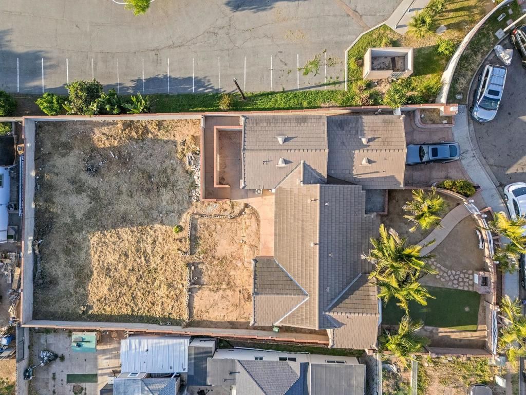 Image 4 of property listing at 330 Willie James Jones Ave, San Diego, CA 92102