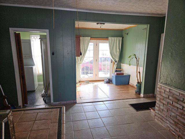 100 N Elm Street, Sugar Grove, OH 43155