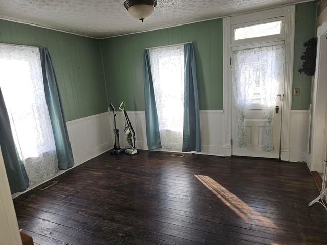 100 N Elm Street, Sugar Grove, OH 43155