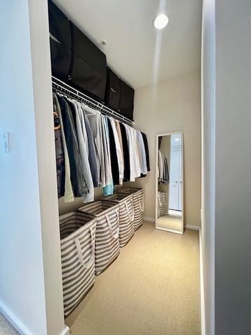 2 Earhart 121, Cambridge, MA 02141
