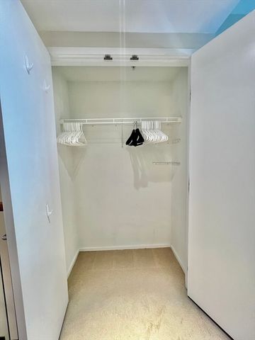 2 Earhart 121, Cambridge, MA 02141