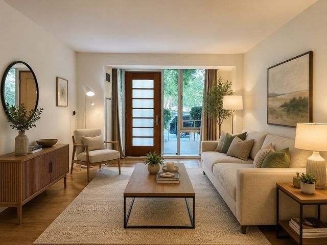 2 Earhart 121, Cambridge, MA 02141