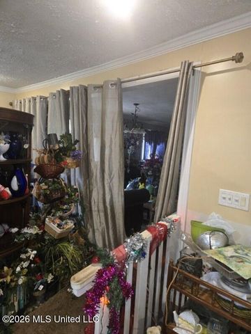 283 Simpson Highway 28, Magee, MS 39111