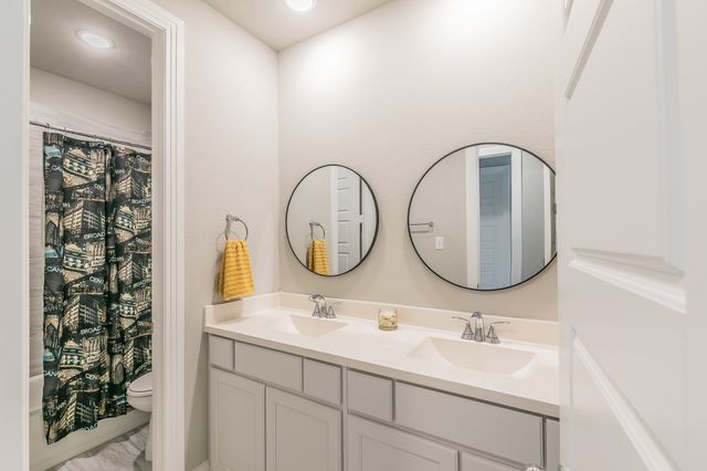 2214 Desmond Drive, Forney, TX 75126