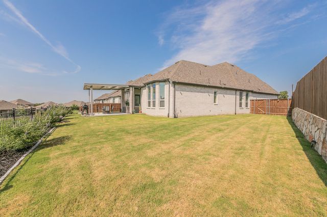 2214 Desmond Drive, Forney, TX 75126