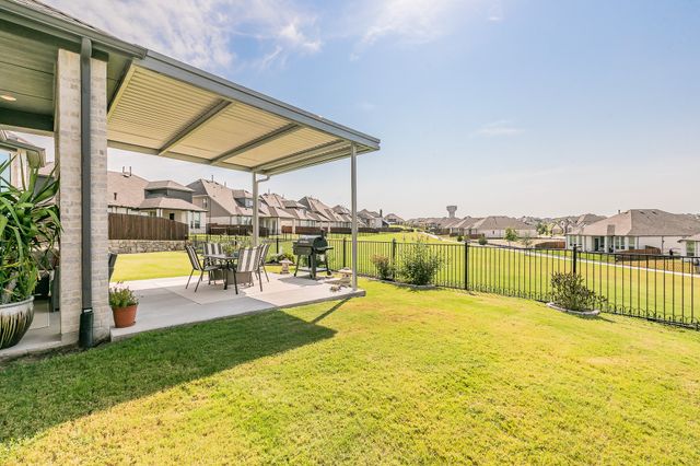 2214 Desmond Drive, Forney, TX 75126