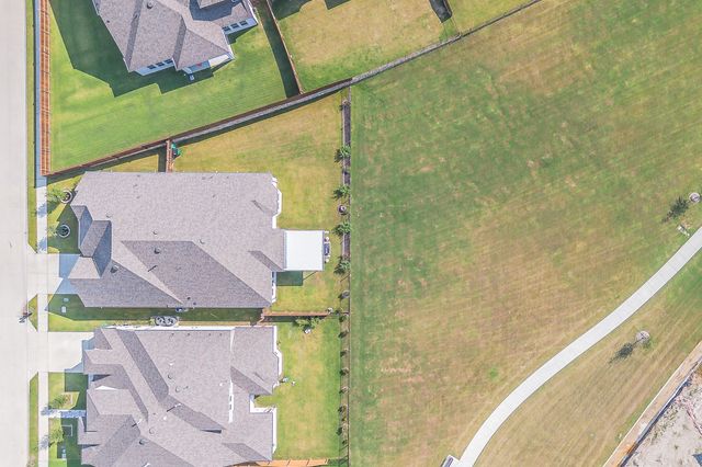 2214 Desmond Drive, Forney, TX 75126