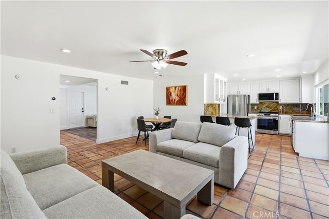 2075 Sherman, Simi Valley, CA 93065