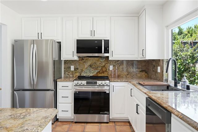 2075 Sherman, Simi Valley, CA 93065