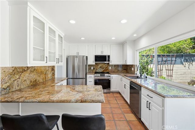 2075 Sherman, Simi Valley, CA 93065