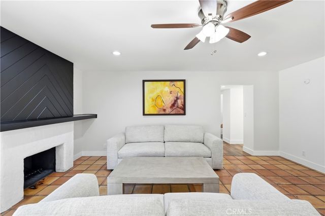 2075 Sherman, Simi Valley, CA 93065